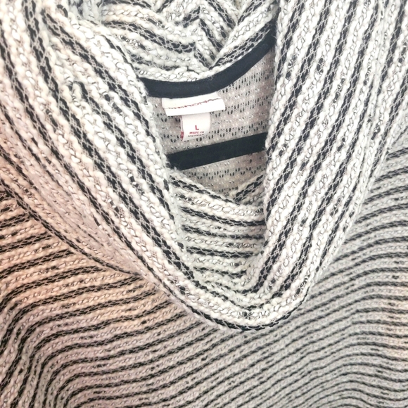 Merona cowel neck sweater/tunic. Size Large. Great used condition. - Picture 3 of 5